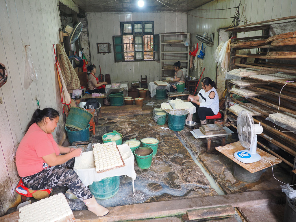Linan, Yunnan, Chine. 30 octobre 2025, 09:09.© Tobias Bührer 2025