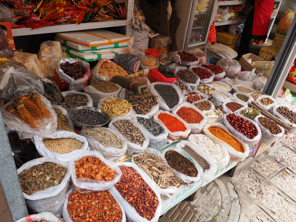 Lijiang Old Town, Weixi Lisu Autonomous County, Yunnan, Chine. 5 novembre 2025, 13:29.© Tobias Bührer 2025
