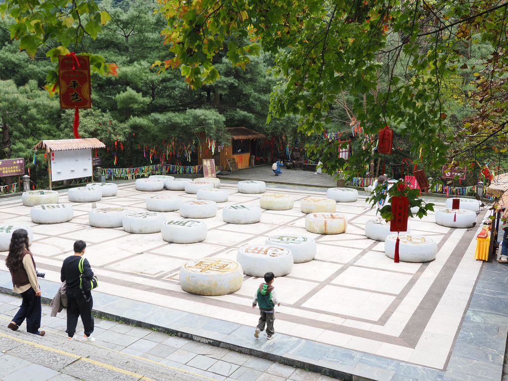 Peut-être la randonnée dans la montagne Cangshan est plus intéressante au printempsShangwei Beicun, Yunnan, Chine. 8 novembre 2025, 14:16.© Tobias Bührer 2025